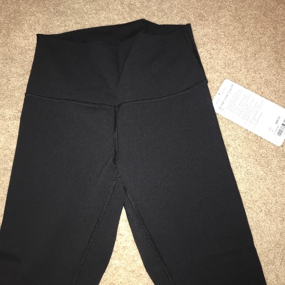 NWT lululemon Wunder Under Crop hi-rise luxtreme - Picture 4 of 7